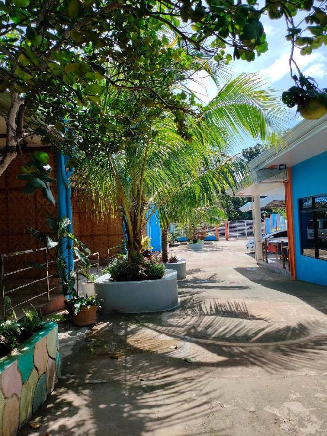 R&D Traveller'S Inn Anda  Luaran gambar